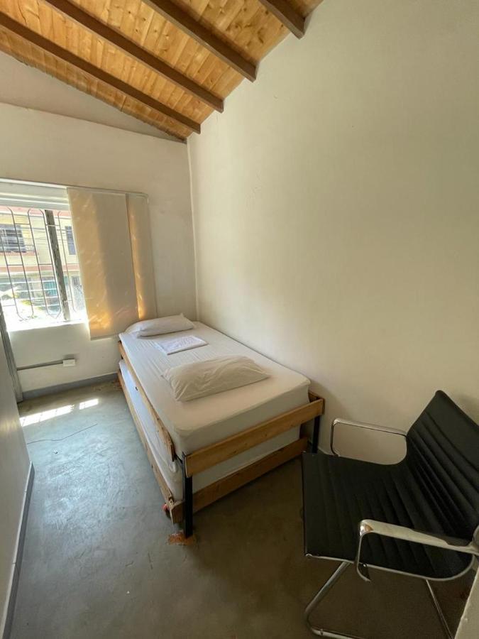 Gaston Coliving Hostel Меделин Екстериор снимка