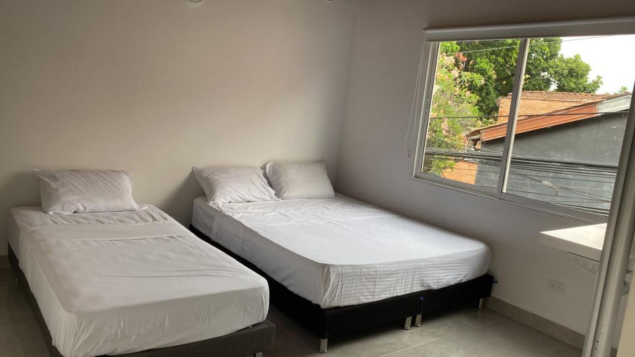 Gaston Coliving Hostel Меделин Екстериор снимка