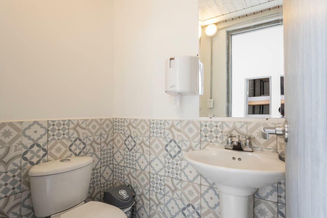 Gaston Coliving Hostel Меделин Екстериор снимка