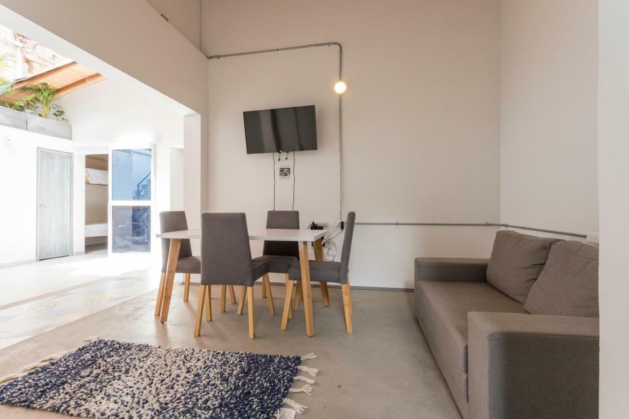 Gaston Coliving Hostel Меделин Екстериор снимка